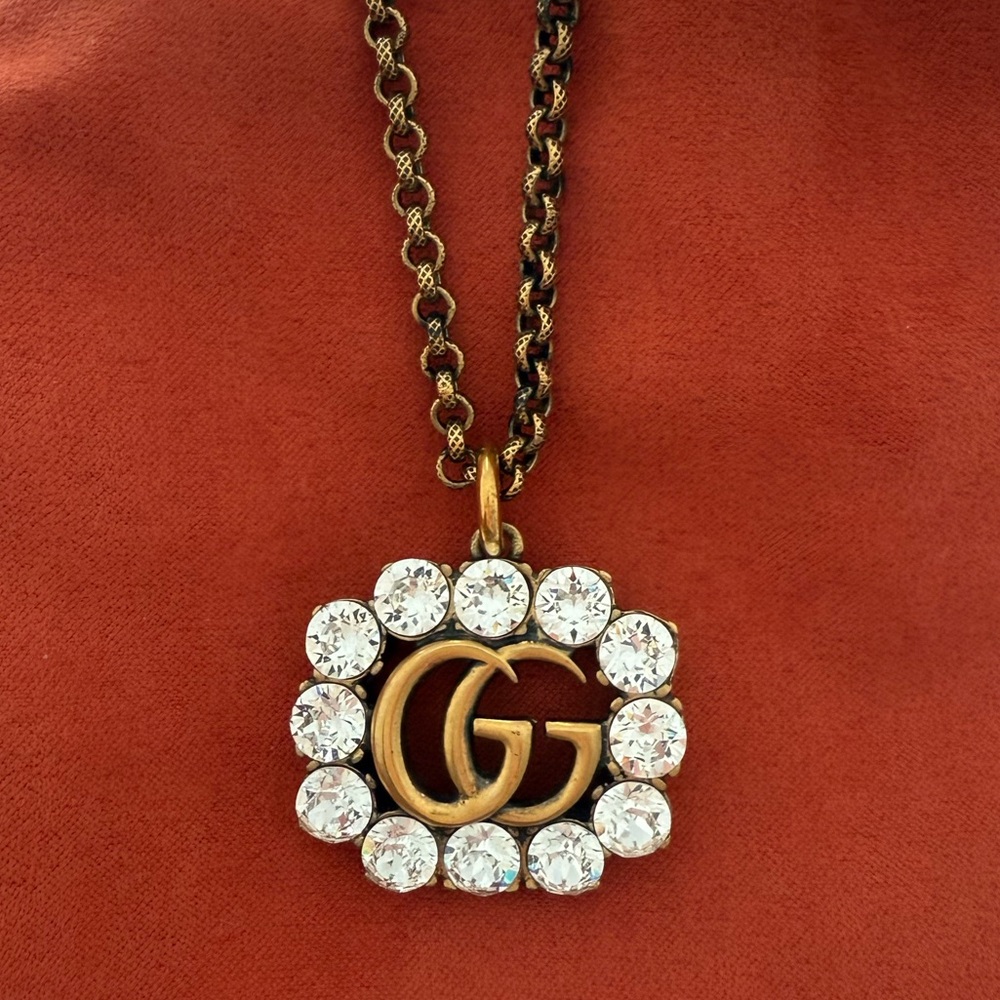 Gucci GG Marmont necklace with crystal design aged gold brass